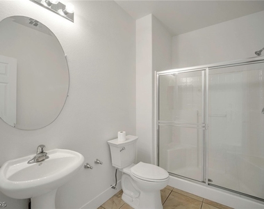 9711 Spinnaker Creek Avenue - Photo Thumbnail 17