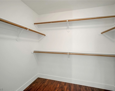 9711 Spinnaker Creek Avenue - Photo Thumbnail 33