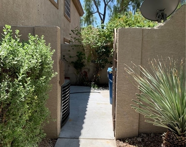 7617 Allerton Avenue - Photo Thumbnail 2