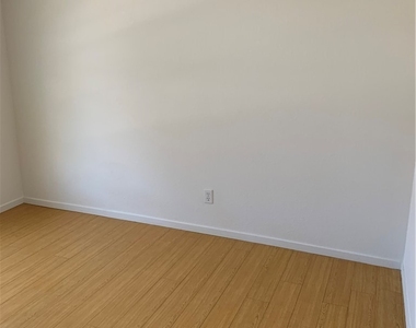 7617 Allerton Avenue - Photo Thumbnail 29