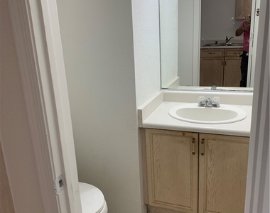 7617 Allerton Avenue - Photo Thumbnail 13
