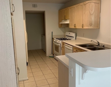 7617 Allerton Avenue - Photo Thumbnail 10