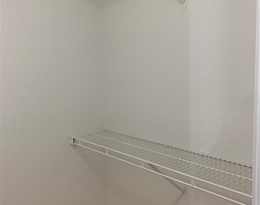 7617 Allerton Avenue - Photo Thumbnail 31