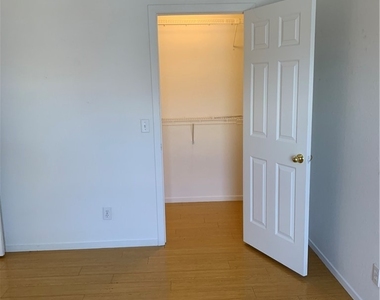 7617 Allerton Avenue - Photo Thumbnail 36