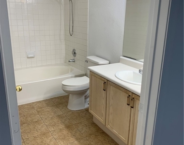 7617 Allerton Avenue - Photo Thumbnail 21