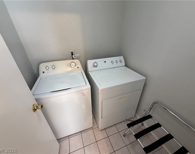8417 Granite Peak Court - Photo Thumbnail 3