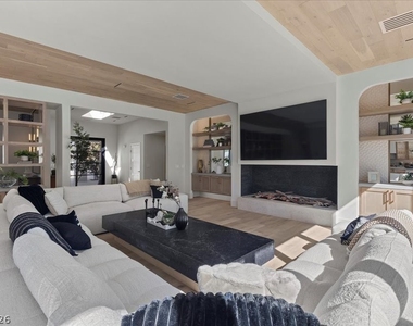 2401 Driftwood Drive - Photo Thumbnail 21