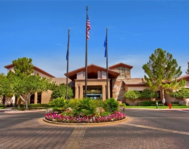 1561 Bonner Springs Drive - Photo Thumbnail 25
