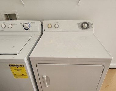 1561 Bonner Springs Drive - Photo Thumbnail 22