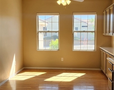 1561 Bonner Springs Drive - Photo Thumbnail 8