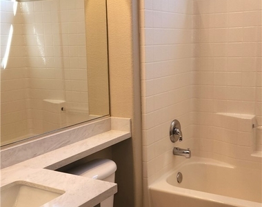 1561 Bonner Springs Drive - Photo Thumbnail 5