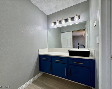 6224 Meadowhaven Lane - Photo Thumbnail 20