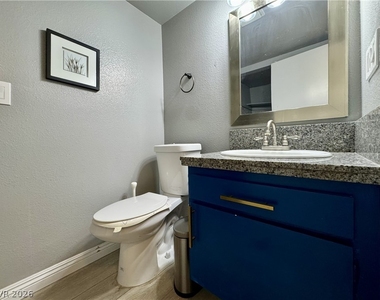 6224 Meadowhaven Lane - Photo Thumbnail 9