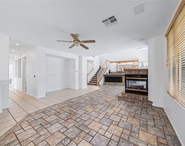 2367 Thayer Avenue - Photo Thumbnail 23