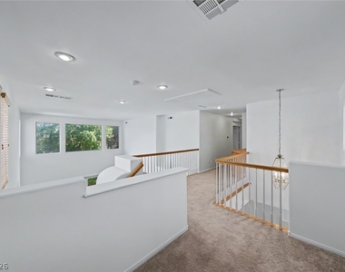 2367 Thayer Avenue - Photo Thumbnail 27