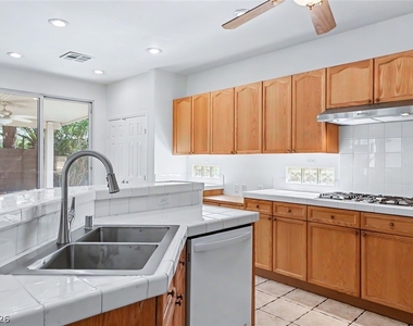 2367 Thayer Avenue - Photo Thumbnail 19