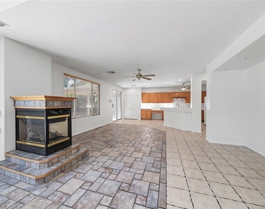 2367 Thayer Avenue - Photo Thumbnail 22