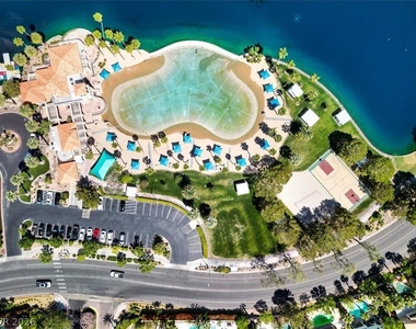 7956 Marbella Circle - Photo Thumbnail 31