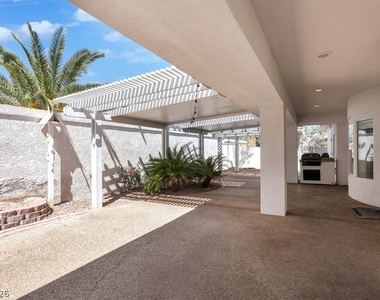 7956 Marbella Circle - Photo Thumbnail 25