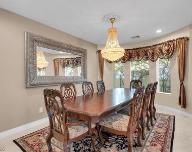 7956 Marbella Circle - Photo Thumbnail 21