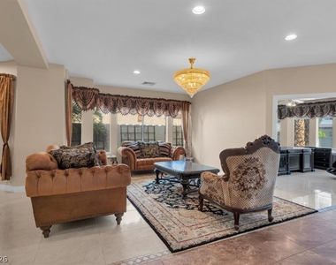 7956 Marbella Circle - Photo Thumbnail 2