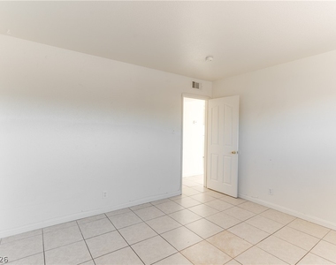3370 Athens Street - Photo Thumbnail 8