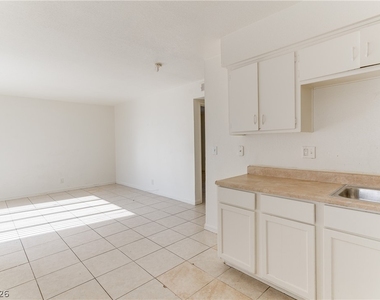 3370 Athens Street - Photo Thumbnail 3