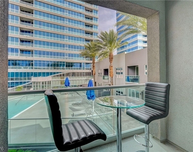 4535 Dean Martin Drive - Photo Thumbnail 27