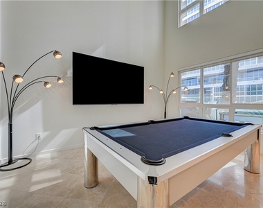 4535 Dean Martin Drive - Photo Thumbnail 15