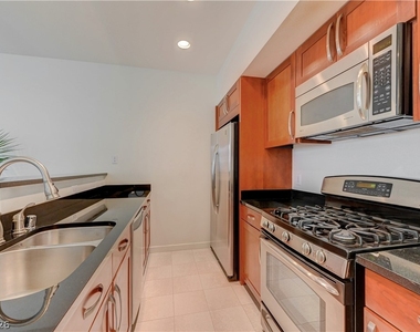 4535 Dean Martin Drive - Photo Thumbnail 19