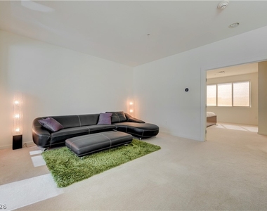 4535 Dean Martin Drive - Photo Thumbnail 21