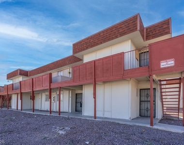 5396 Swenson Street - Photo Thumbnail 3