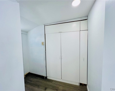 140 E Oneida Street - Photo Thumbnail 26