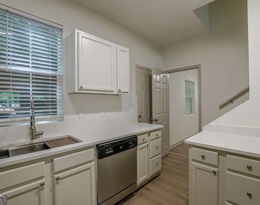 70 Gardenia Drive Nw - Photo Thumbnail 14