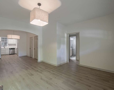 70 Gardenia Drive Nw - Photo Thumbnail 5