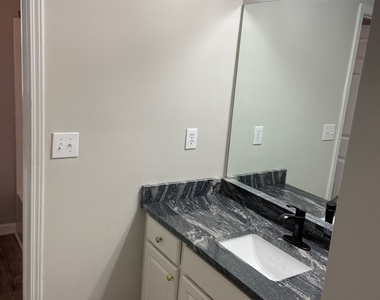 2279 Oak Glenn Circle - Photo Thumbnail 10