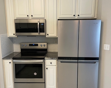 2279 Oak Glenn Circle - Photo Thumbnail 3