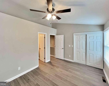 3573 Kennesaw Station Drive Nw - Photo Thumbnail 18