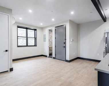 1665 Brooklyn Avenue - Photo Thumbnail 3