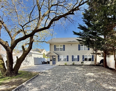 408 13th Avenue - Photo Thumbnail 21