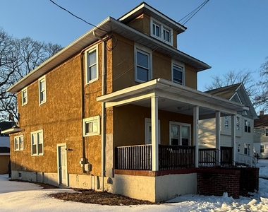 401 Ridge Avenue - Photo Thumbnail 10