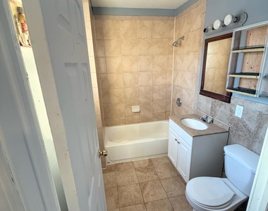 401 Ridge Avenue - Photo Thumbnail 8