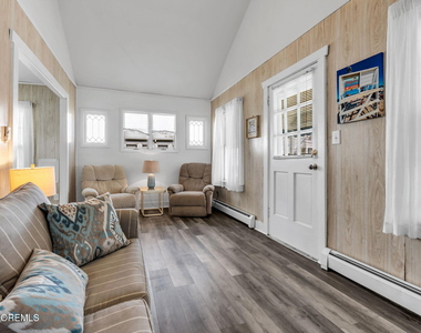 307 18th Avenue - Photo Thumbnail 5
