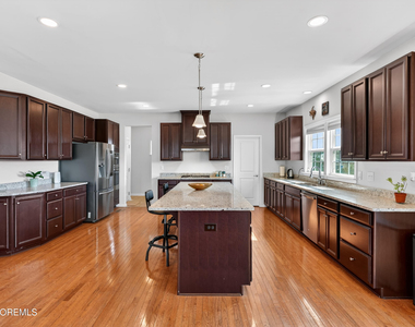 40 Gina Drive - Photo Thumbnail 17