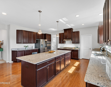 40 Gina Drive - Photo Thumbnail 16