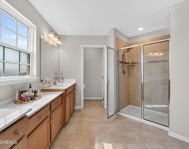 40 Gina Drive - Photo Thumbnail 31