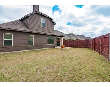 4624 Lazy Oaks Street - Photo Thumbnail 33