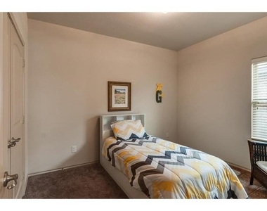 4624 Lazy Oaks Street - Photo Thumbnail 23