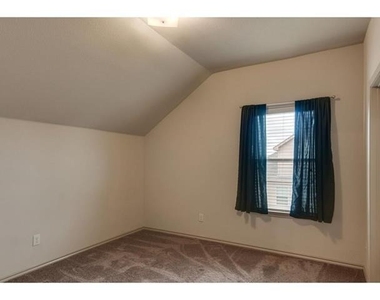 4624 Lazy Oaks Street - Photo Thumbnail 28