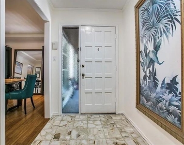 5113 Ledgestone Drive - Photo Thumbnail 2